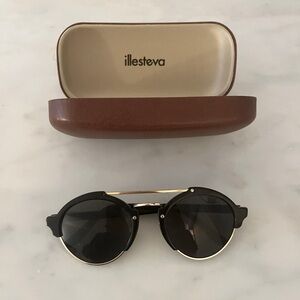 ILLESTEVA Round Black & Gold Sunglasses